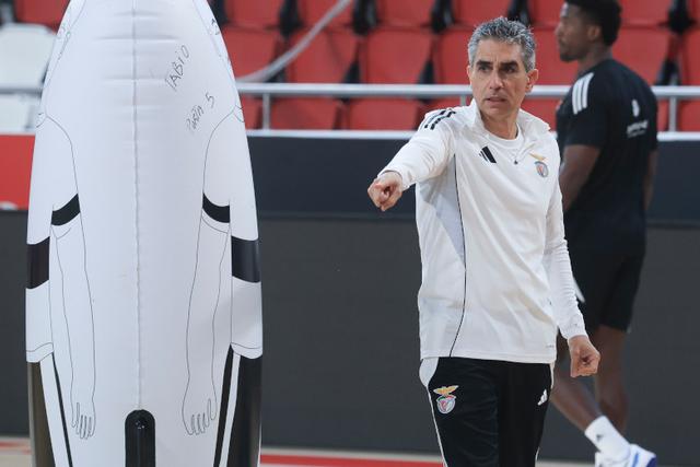 Jota Gonzaléz, o treinador da equipa de andebol do Benfica. Foto SL Benfica