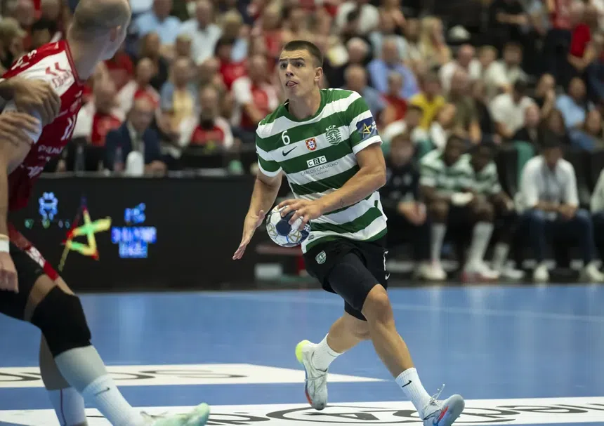 O jogador de andebol do Sporting, Kiko Costa 2025-26. Foto FAP