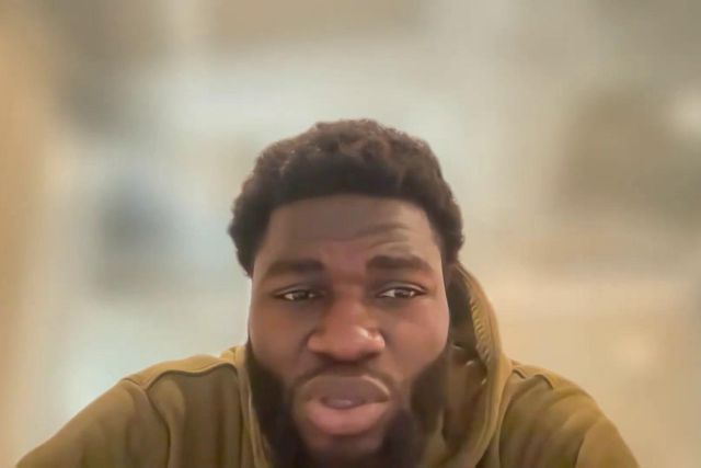 «As oportunidades não são muitas, mas trabalho todos os dias»