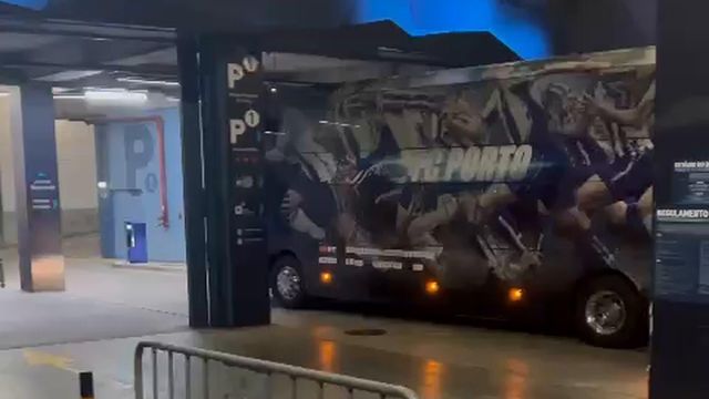 A chegada do FC Porto para o jogo com o Leixões