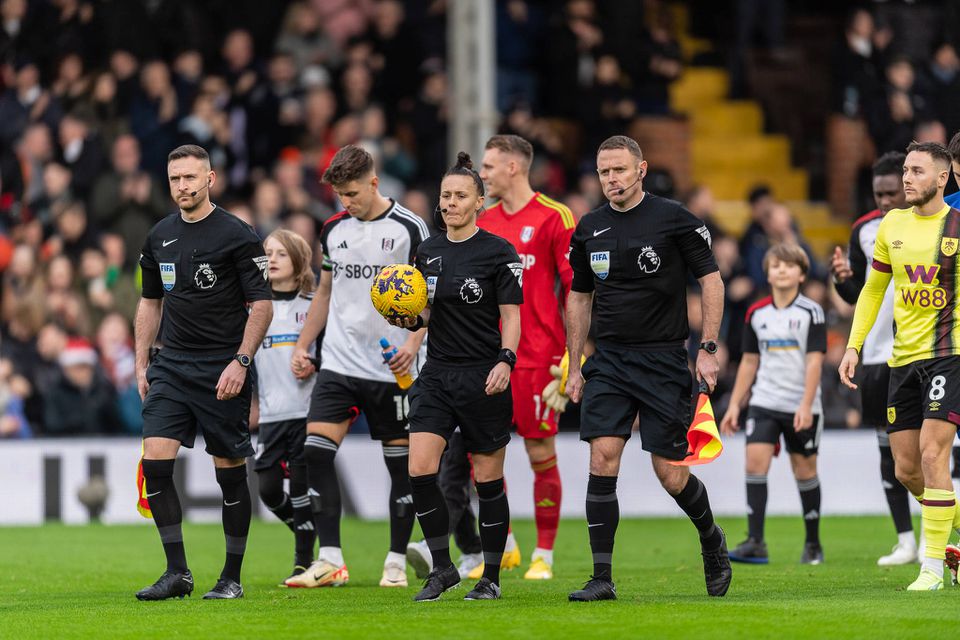 Rebecca Welch entra para a história do futebol inglês