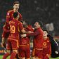 Roma vence Nápoles por 2-0 e alcança lugar europeu