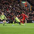 Obra de arte de Salah para o empate em Anfield (vídeo)