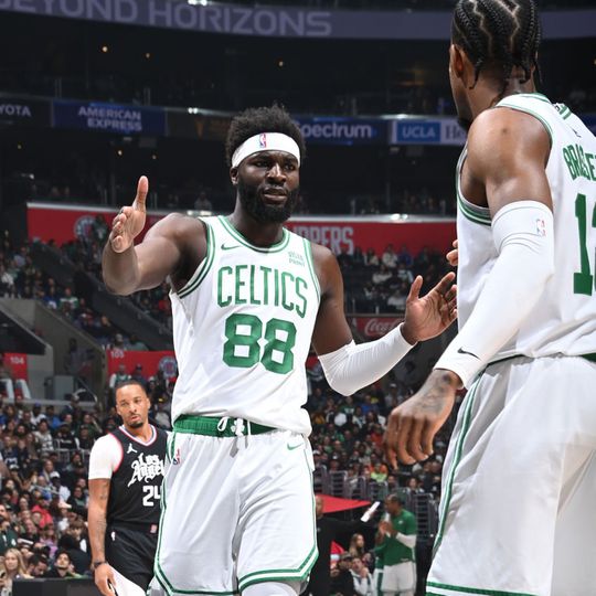 Celtics vencem Wizards com contributo de Neemias