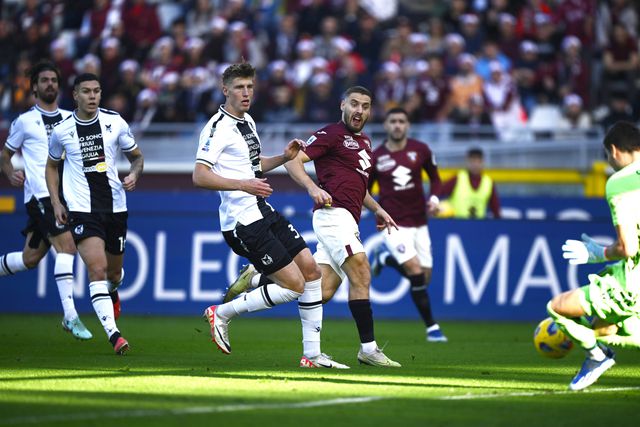 Ajuda portuguesa não livra Udinese do empate