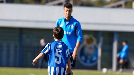 Treino do FC Porto com visitas especiais (fotos)