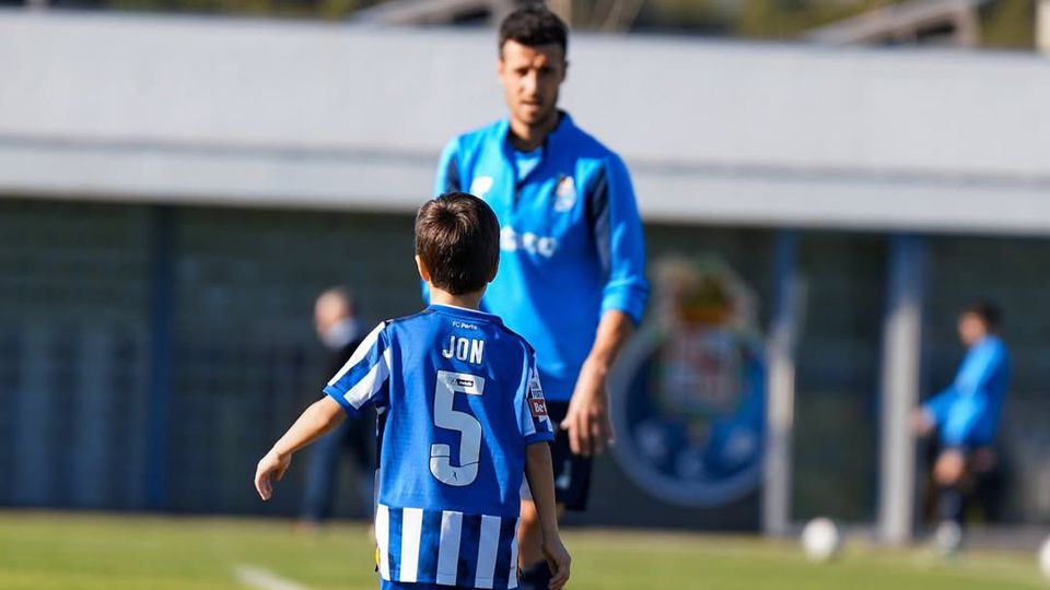 Treino do FC Porto com visitas especiais (fotos)