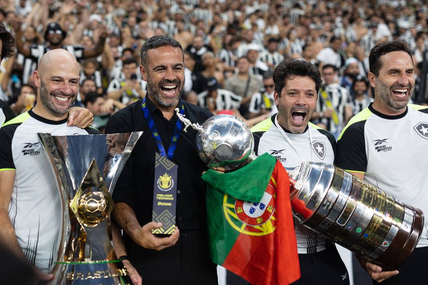 Artur Jorge venceu Brasileirão e Libertadores no Botafogo