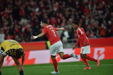 VÍDEO: acabado de entrar, Amdouni aumenta a vantagem do Benfica