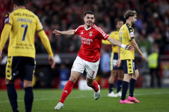 Benfica-Estoril: águia passa o Natal na liderança da Liga 