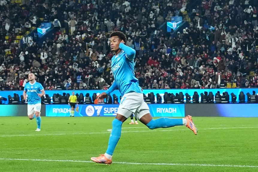 Neres tem estado em grande no Nápoles - Foto: IMAGO