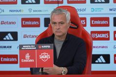 Mourinho responde às queixas do Famalicão: «É penálti»