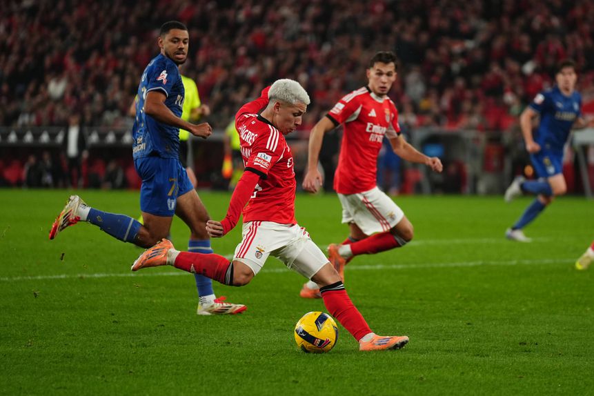 Extremo argentino Prestianni destacou-se na vitória do Benfica sobre o Famalicão, na Luz - Foto: Imago