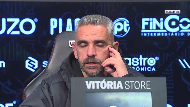 Rui Borges explica novo papel de Trincão na goleada em Guimarães