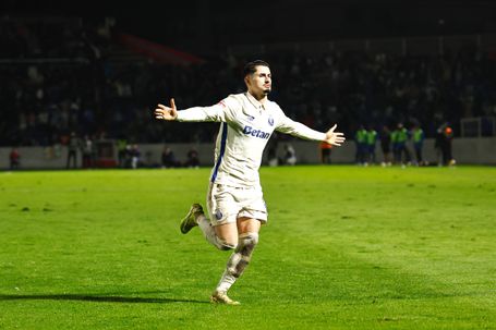 Borja Sainz bisou frente ao Alverca — FOTO: IMAGO