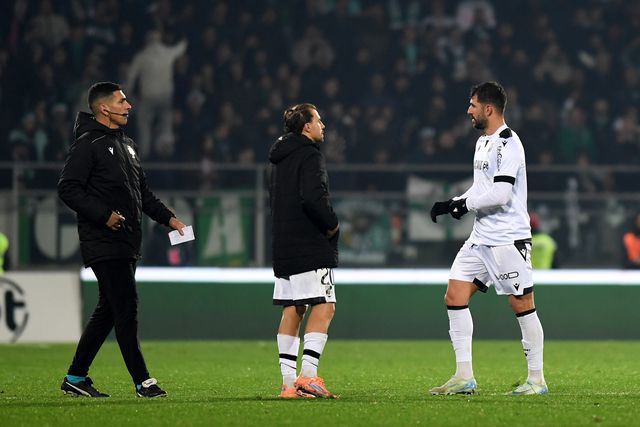 Nélson Oliveira foi expulso - Foto: Rogério Ferreira/Kapta+