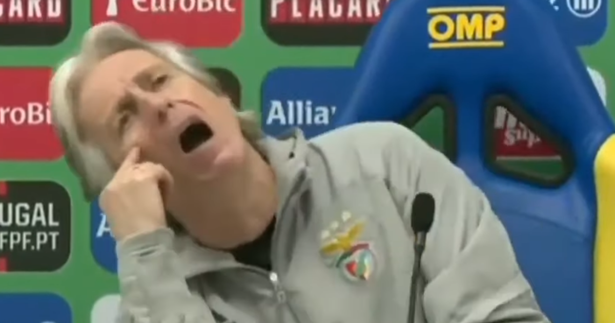 Ai o quê? Levaram com um pau?