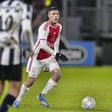 Lesão grave: jogador do Ajax vai parar durante quase um ano