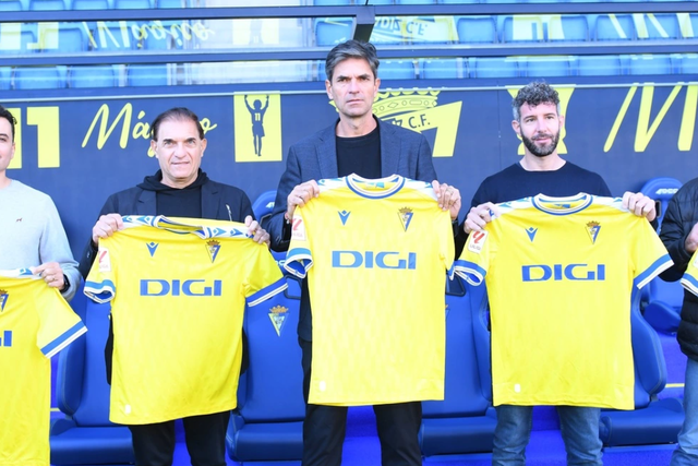 OFICIAL: sem vencer há 19 jogos, Cádiz anuncia novo treinador