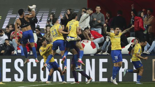 Vídeo: a festa dos jogadores do Estoril em Leiria