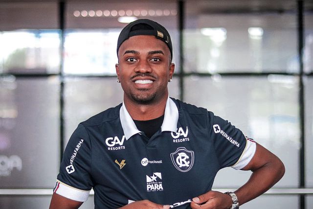 Oficial: Kelvin (sim, esse) assina pelo Remo