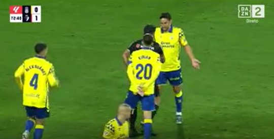 Essugo expulso, mas Las Palmas resgata empate ao cair do pano (resumo)