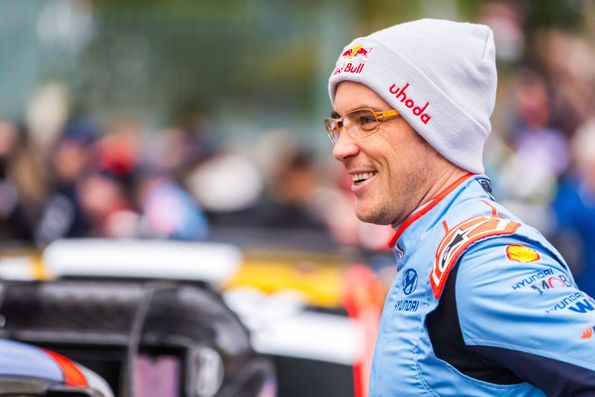 O belga Thierry Neuville é o primeiro líder do Mundial de ralis