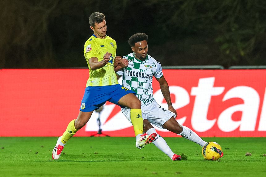 Maracás realizou uma exibição bastante consistente no eixo defensivo, mas não conseguiu evitar a derrota do Moreirense no reduto do Arouca