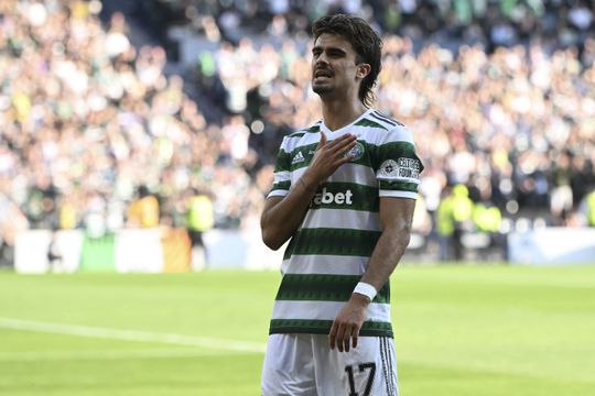 Mercado: treinador do Celtic confirma regresso iminente de Jota