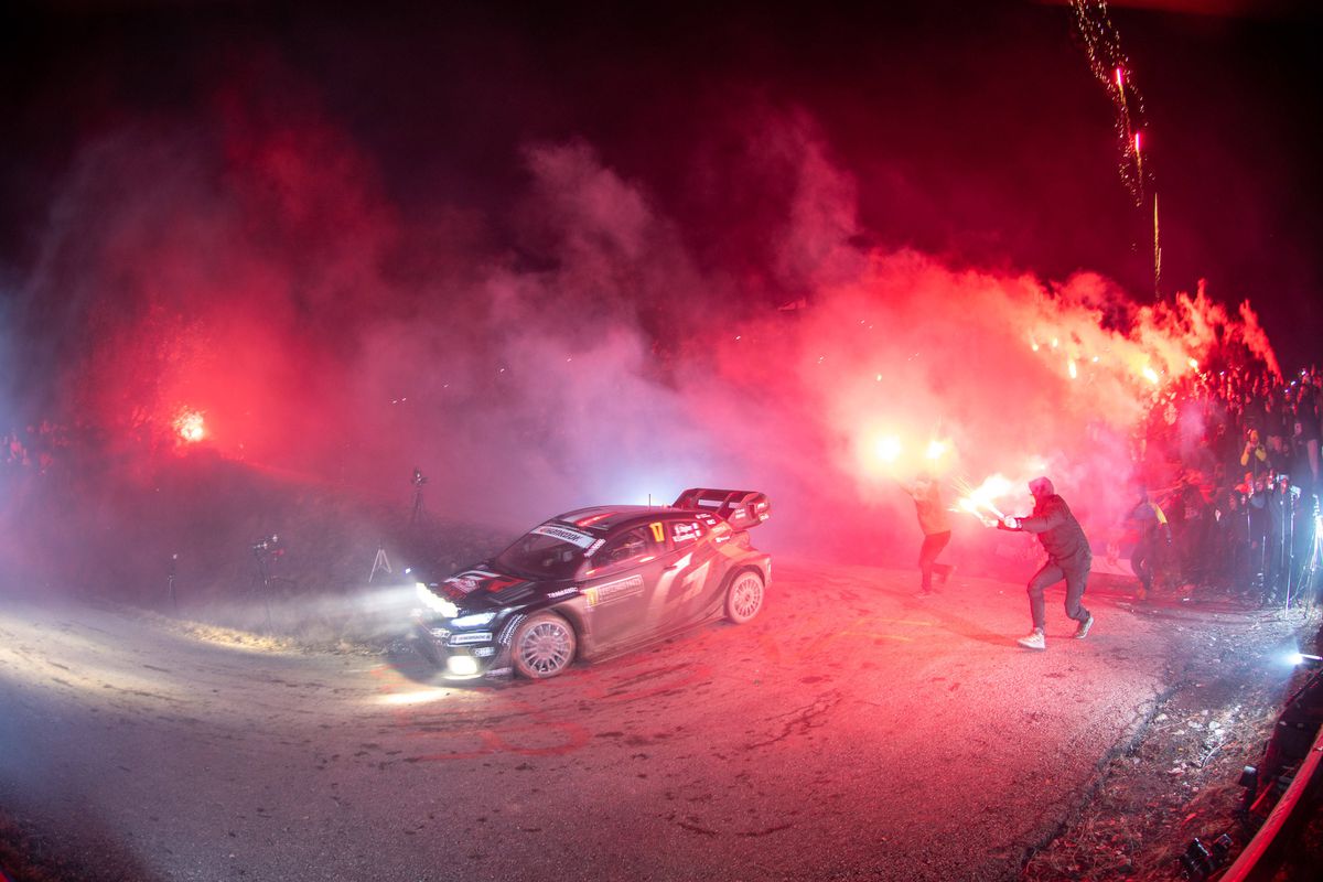 Acidente de Ogier no arranque do Mundial