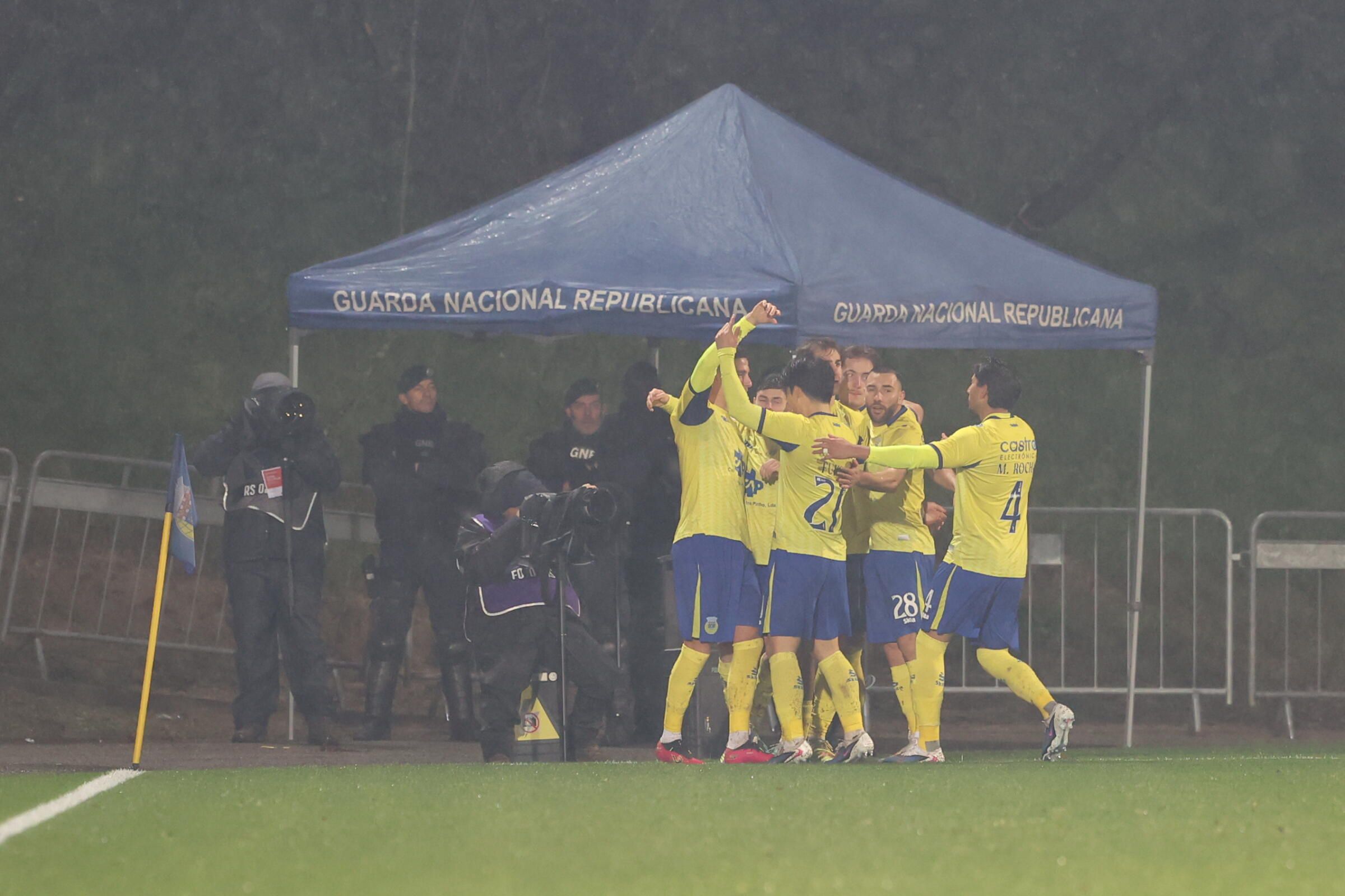 Jogadores do Arouca celebraram o empate (Foto: Catarina Morais/Kapta+)