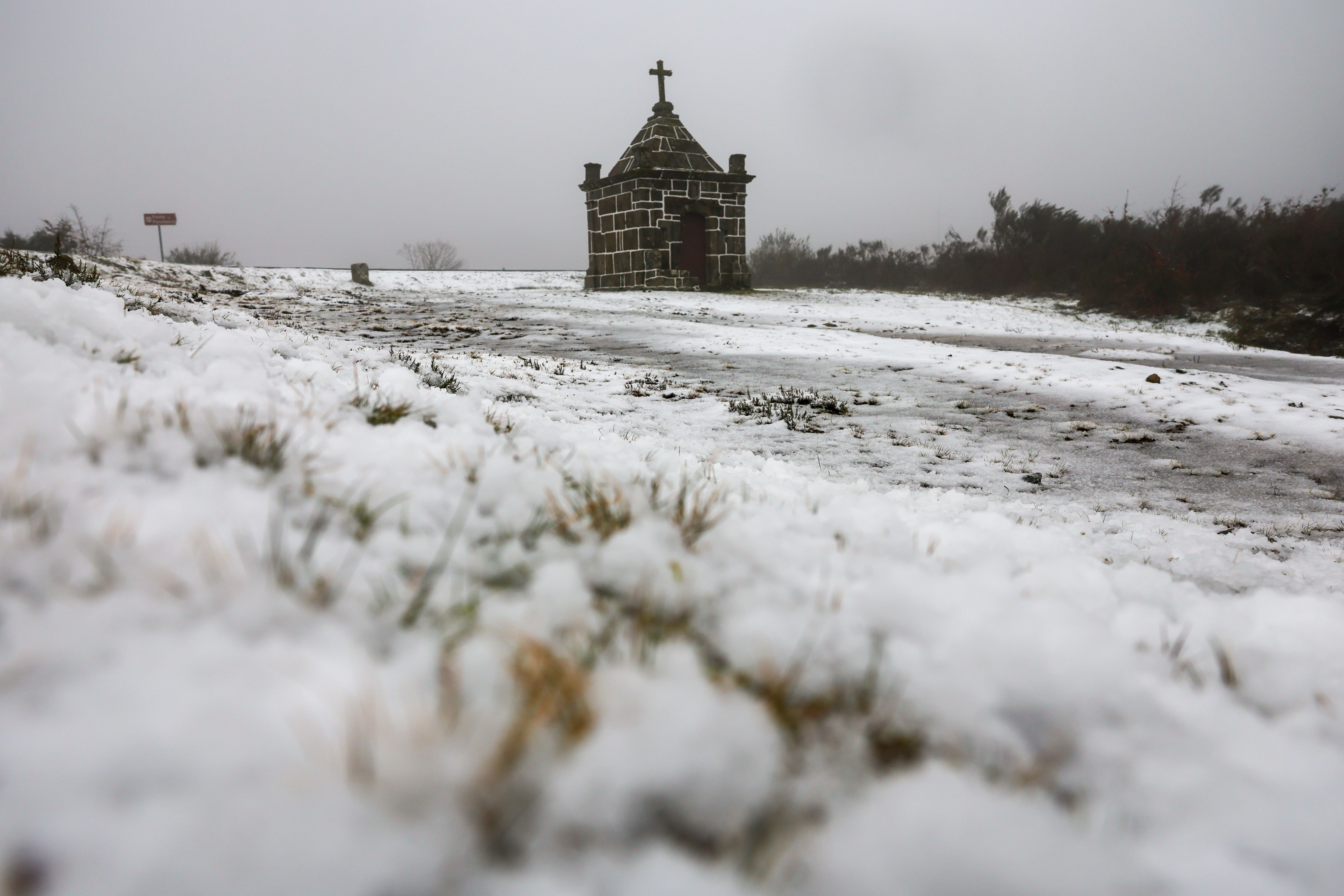 Neve na Serra da Gralheira, Cinfães - Foto: PAULO NOVAIS/LUSA