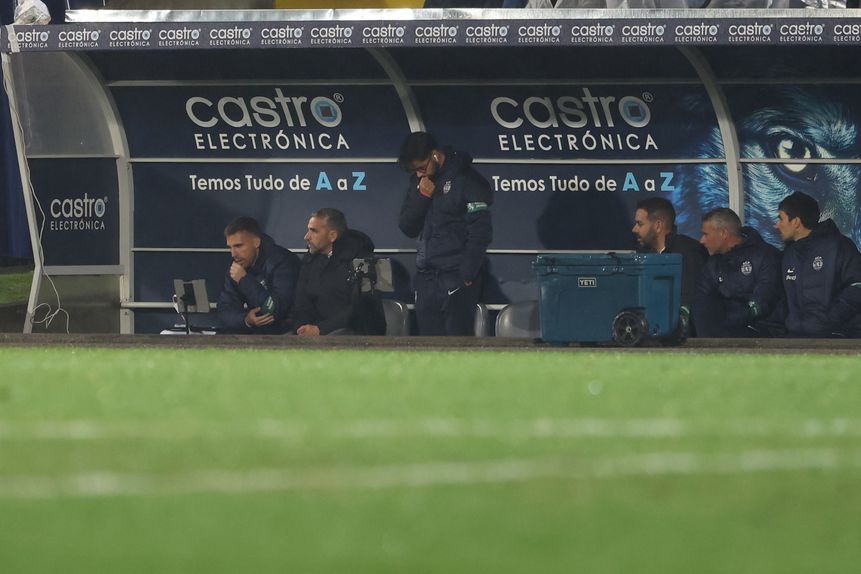 Rui Borges no banco de Arouca (Foto:Catarina Morais/Kapta+)