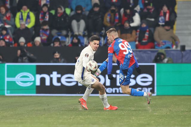 Francisco Moura entrou forte na partida contra o Viktoria Plzen - Foto: Catarina Morais/Kapta+