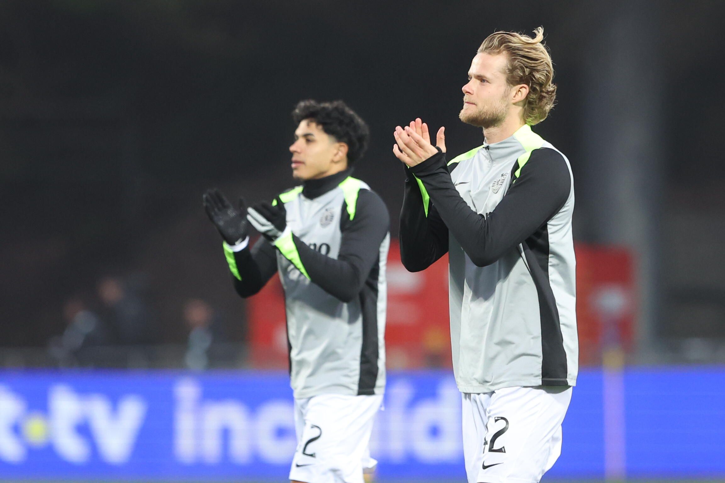 Hjulmand agradece aos adeptos (Foto: Catarina Morais/Kapta+)