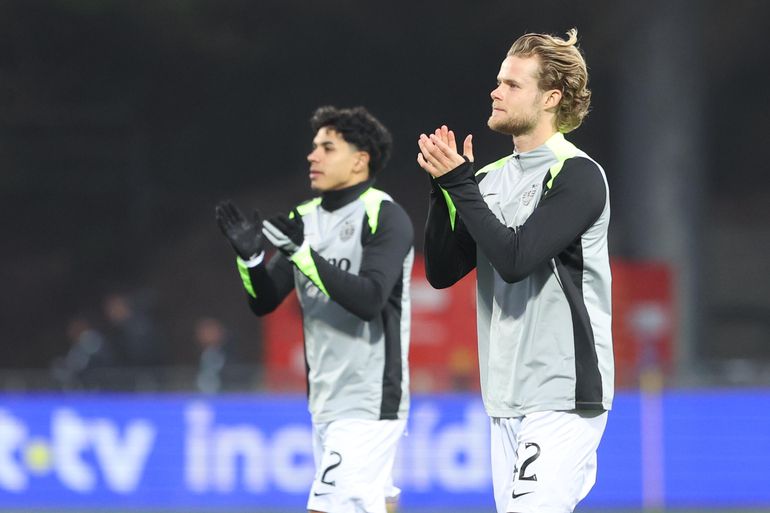 Hjulmand agradece aos adeptos (Foto: Catarina Morais/Kapta+)