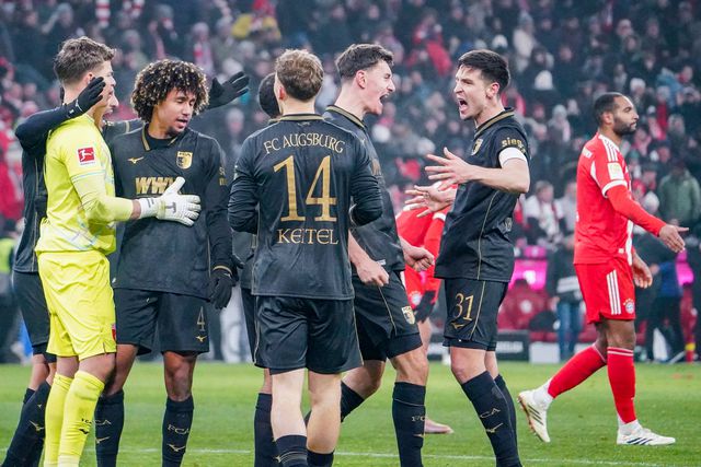Festa do Augsburgo no Allianz Arena