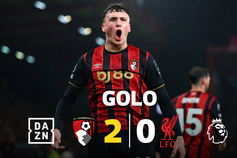 Defesa do Liverpool estende a passadeira e o Bournemouth agradece