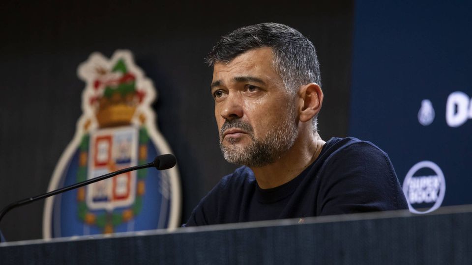 Sérgio Conceição: «Wendell viaja connosco. Taremi está quase a regressar»
