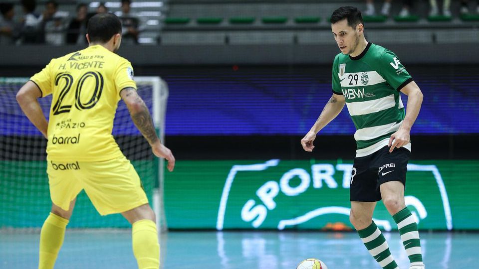 Sporting goleia antes (de novo) dérbi