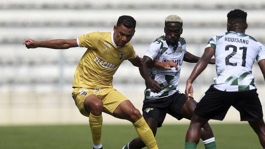 Farense-Moreirense em direto