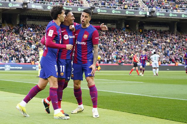 Xavi justifica titularidade de João Félix: «É muito bom na profundidade»