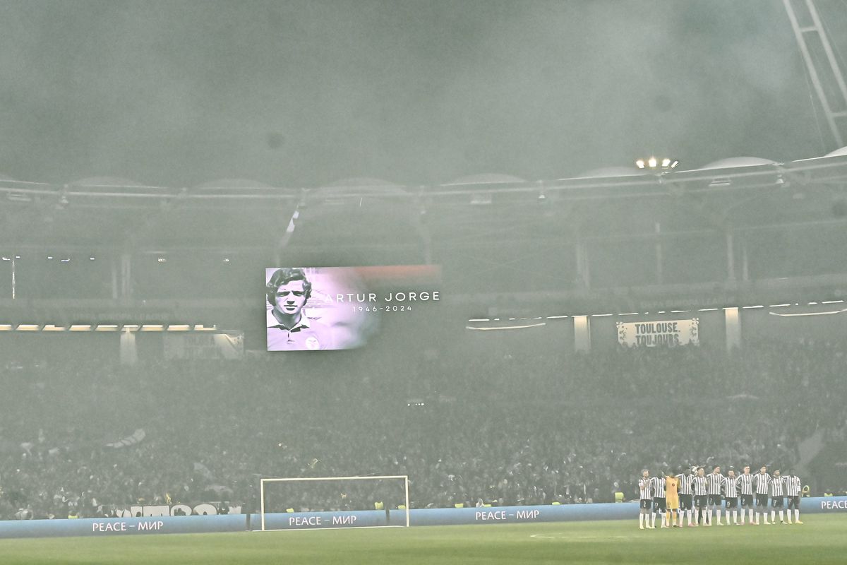 PSG Pays Tribute to Artur Jorge: Former Players to Honor Coach with Minute of Silence