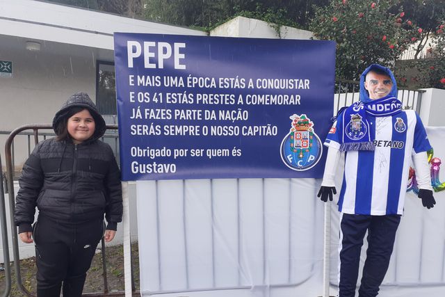 Um pequeno fã preparou surpresa a Pepe