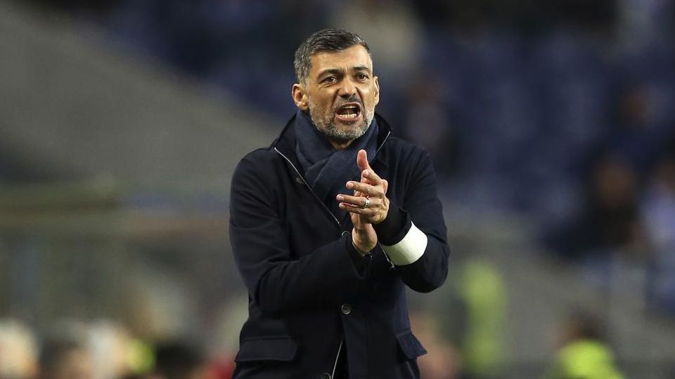 Sérgio Conceição: «Tem de se ir lá para dentro com atitude e não andar de pantufas»