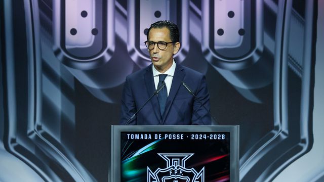 Pedro Proença discursa na tomada de posse da FPF