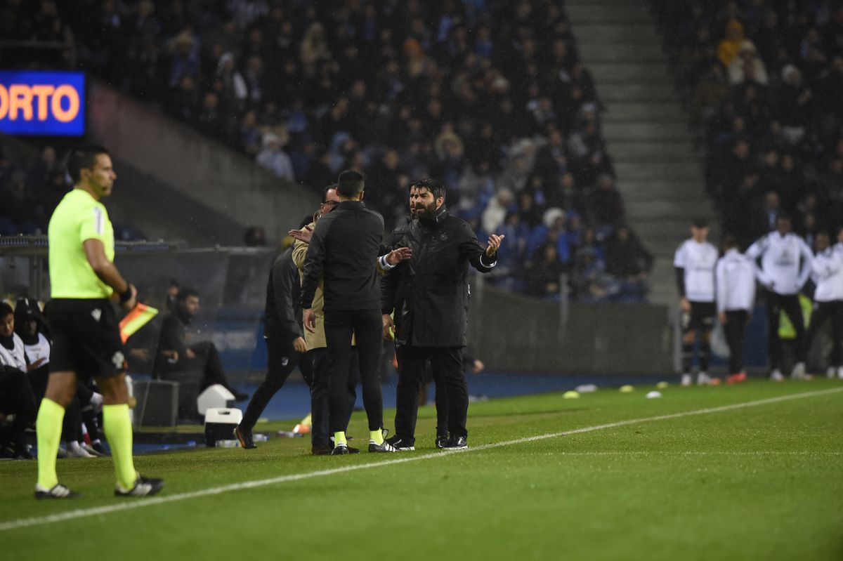 FC Porto-V. Guimarães, 1-1 Luís Freire e a expulsão: «Não falei mal, não ofendi»