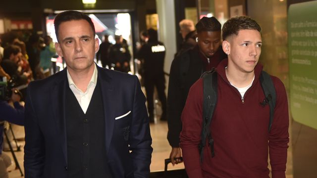 Prestianni aplaudido na partida para Madrid