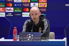 «É claro que todos temos falado, mas não vou entrar no que foi dito»