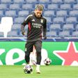 Prestianni, extremo do Benfica, a treinar-se no estádio do Real Madrid (foto: SL Benfica)